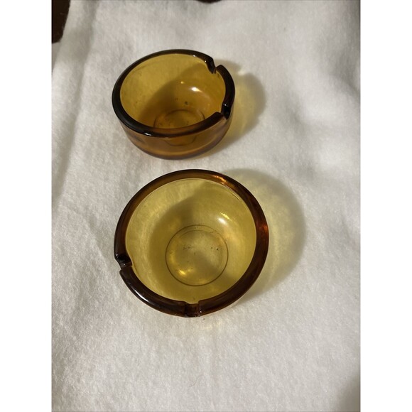 Vintage 2 Small Amber Glass Ashtray 4” Trinket Dish - Picture 3 of 3